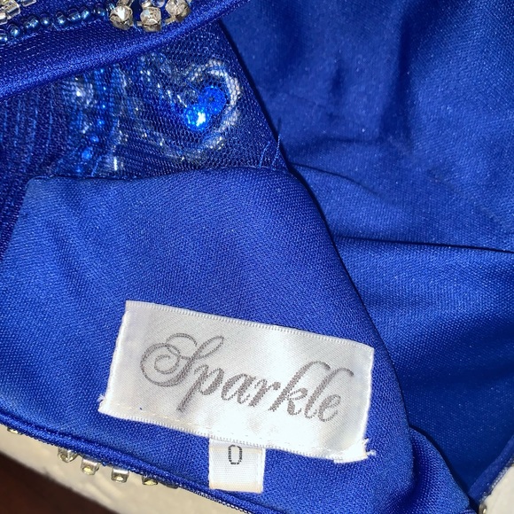 Sparkle Two Piece Beaded Prom/Formal Dress- size 0 - Picture 5 of 5